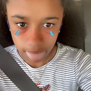 Meet your Posher, Christy